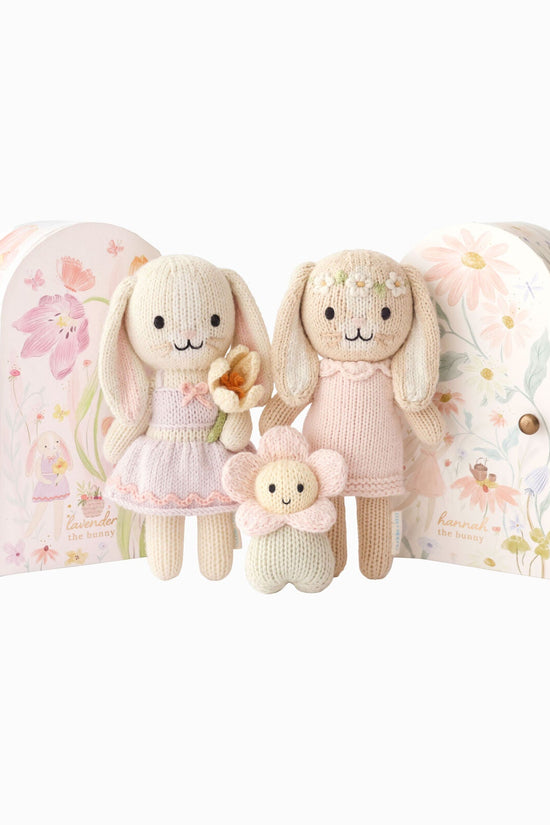 Tiny bunny friends (baby daisy)