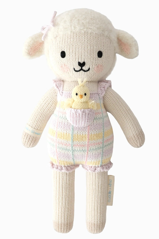 Mabel the lamb