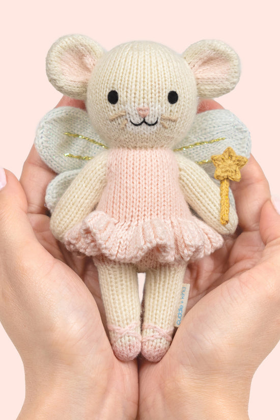 Tiny Lily the fairy