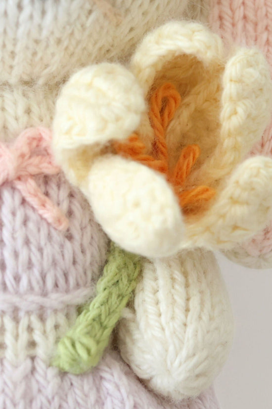 Tiny bunny friends (baby daisy)