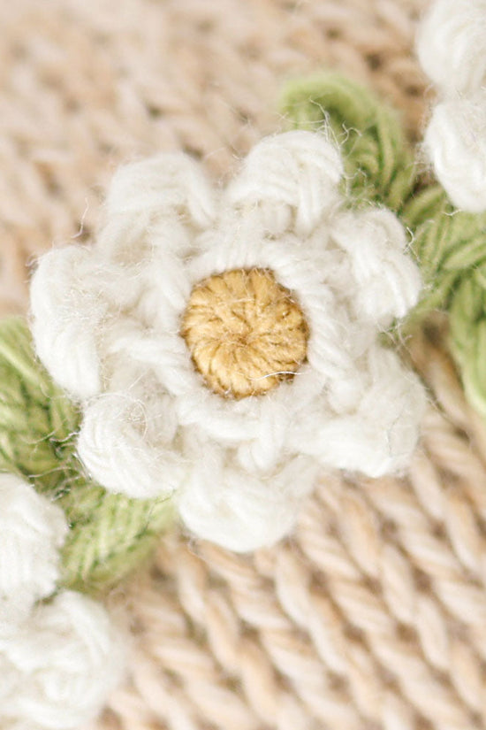 Baby honey bear (ivory floral)