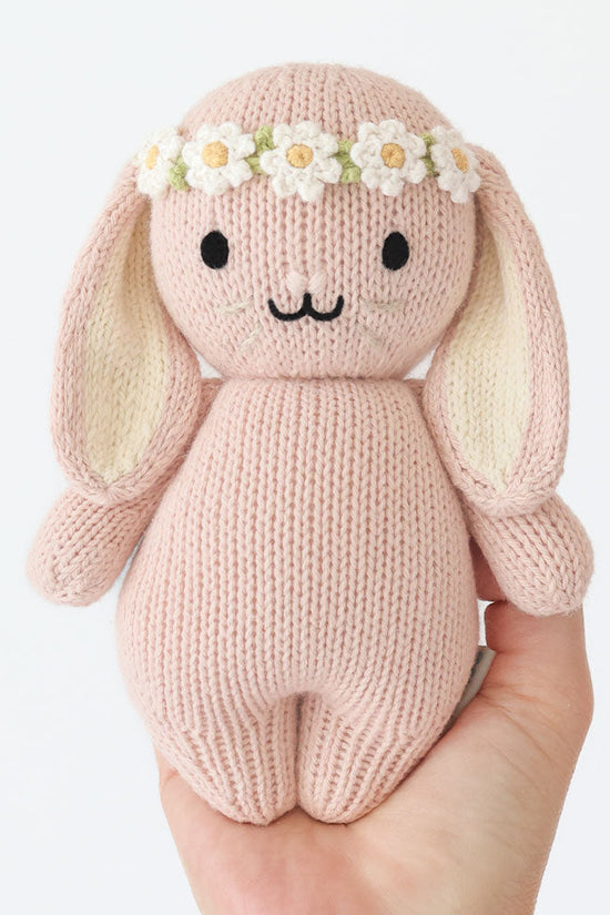 Baby bunny (rose with ivory floral)