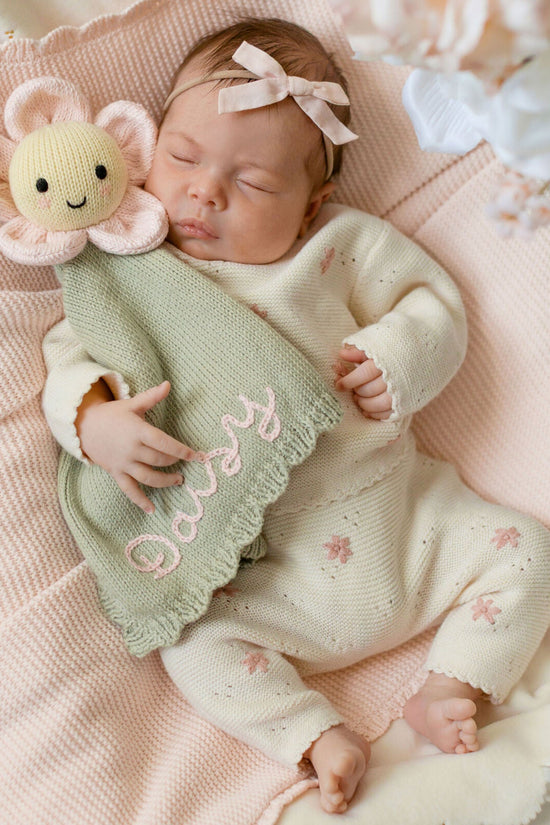 Baby daisy lovey
