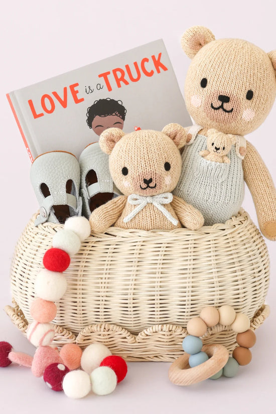 Baby honey bear (robin’s egg blue)