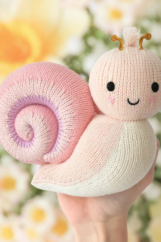 Baby snail (peony)