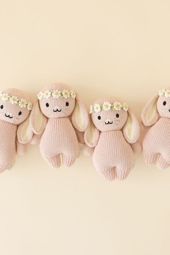 Baby bunny (rose with ivory floral)