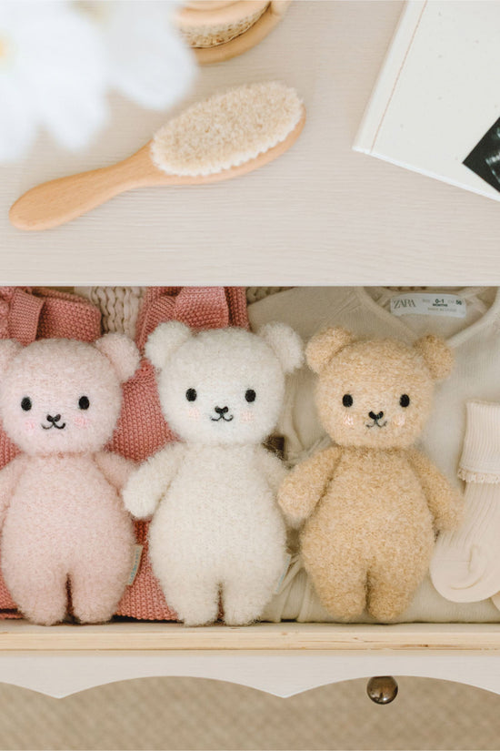 Baby bouclé bear (strawberry)