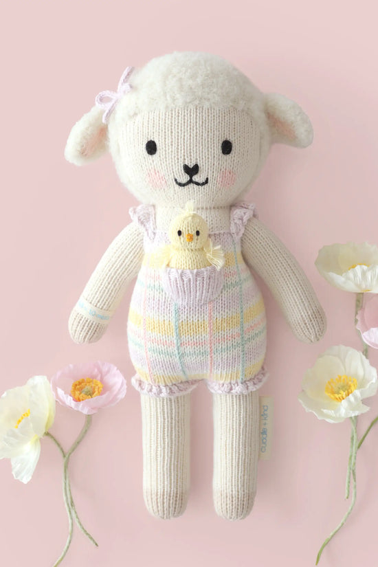 Mabel the lamb