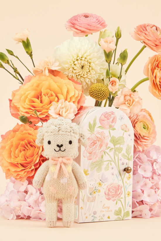 Tiny Lucy the lamb (pastel)