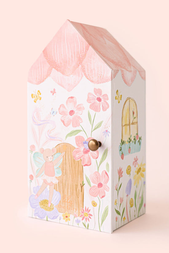 Tiny Lily the fairy