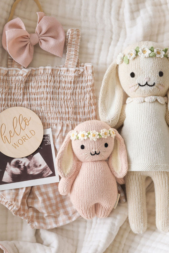 Baby bunny (rose with ivory floral)