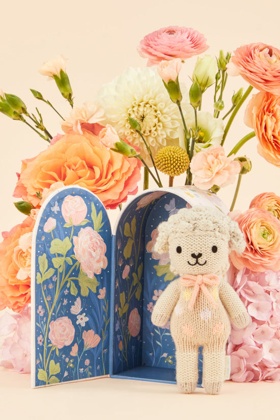Tiny Lucy the lamb (pastel)