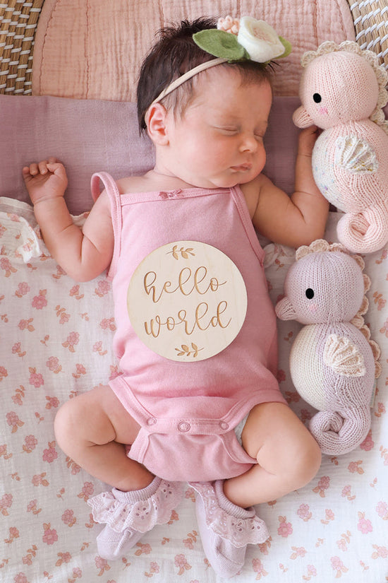 Baby seahorse (powder pink)