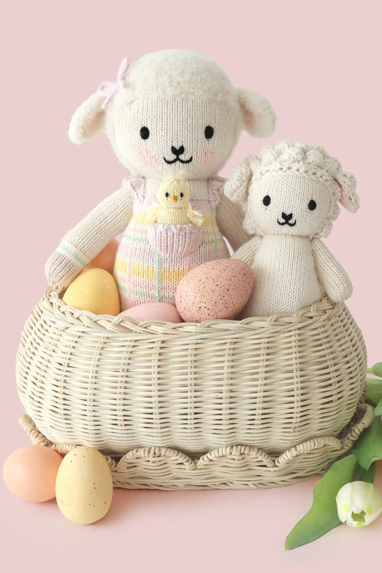 Mabel the lamb