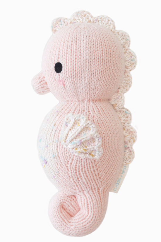 Baby seahorse (powder pink)