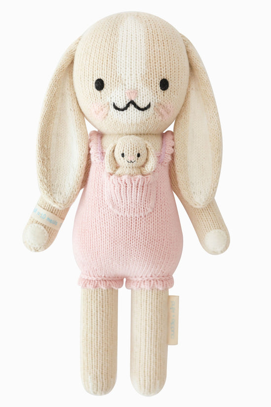 Briar the bunny (peony pink)